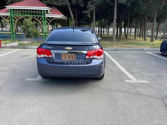 Chevrolet Cruze-2