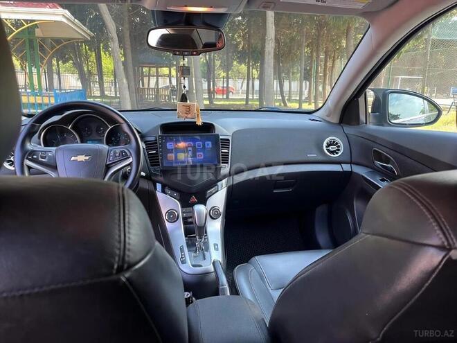 Chevrolet Cruze-10