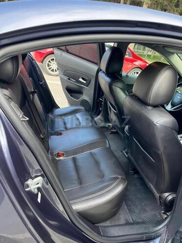 Chevrolet Cruze-8