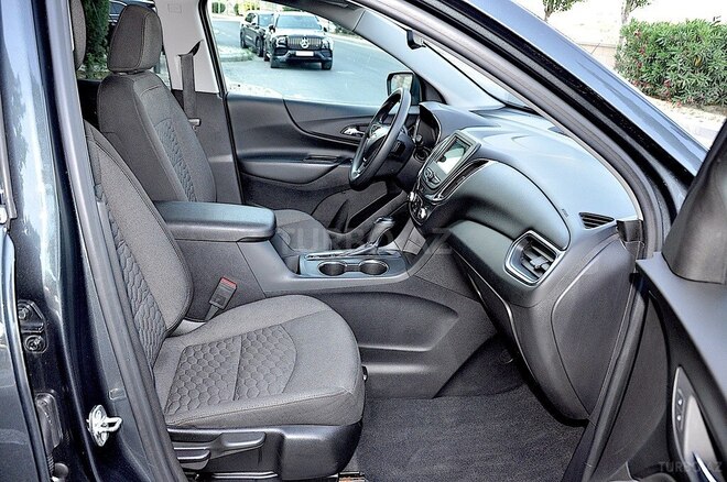 Chevrolet Equinox-21