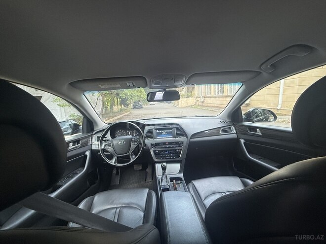 Hyundai Sonata-6