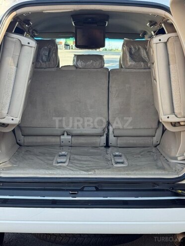 Toyota Land Cruiser Prado-10