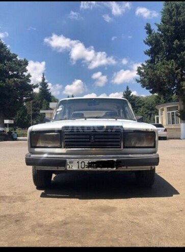 LADA (VAZ) 2107-1
