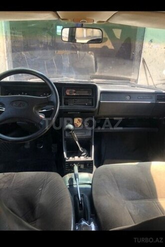 LADA (VAZ) 2107-2