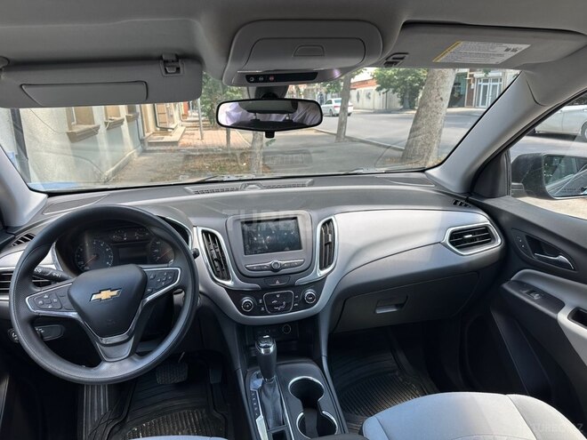 Chevrolet Equinox-8