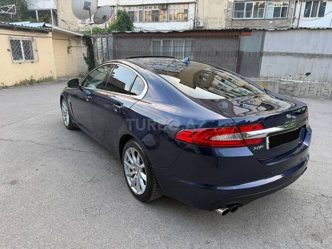 Jaguar XF-5