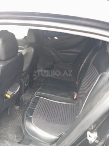 Volkswagen Passat-2