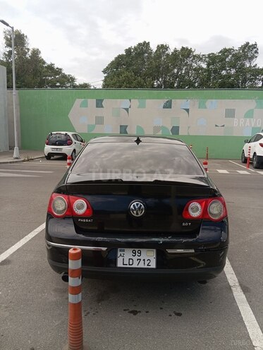 Volkswagen Passat-8