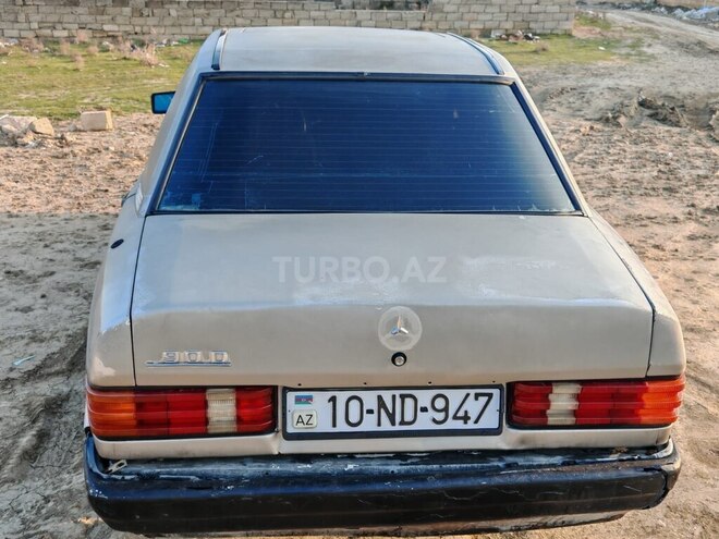 Mercedes 190-2