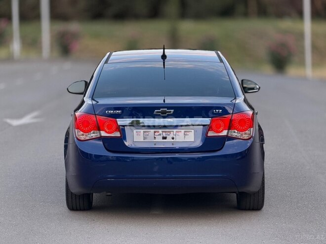 Chevrolet Cruze-6