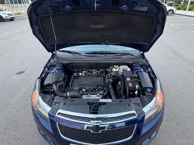 Chevrolet Cruze-10