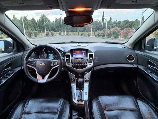 Chevrolet Cruze-11