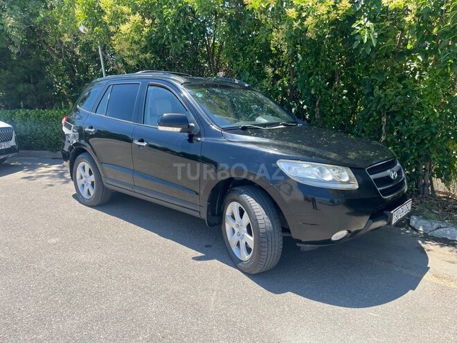 Hyundai Santa Fe-17