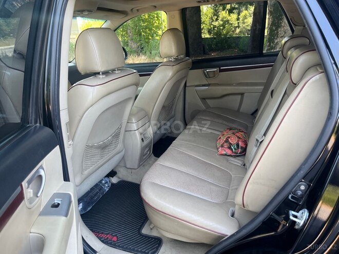 Hyundai Santa Fe-10