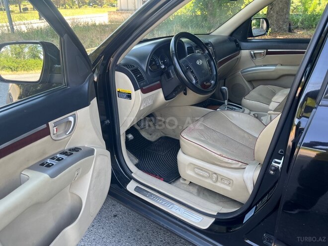 Hyundai Santa Fe-9