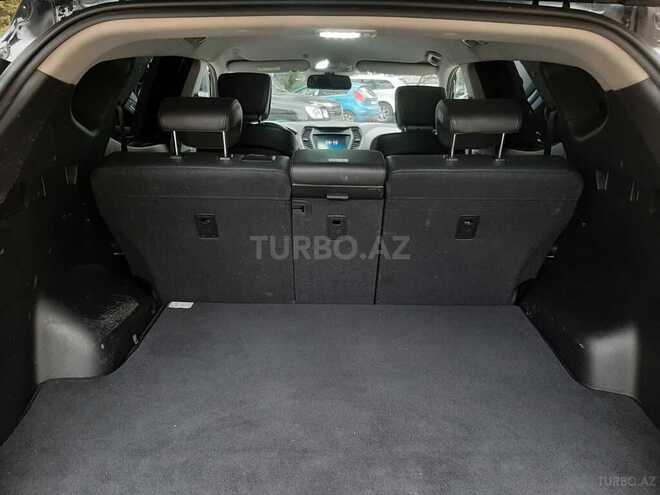 Hyundai Santa Fe-10
