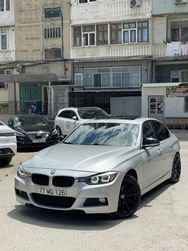 BMW 330-4
