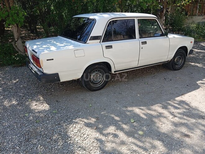 LADA (VAZ) 2107-5