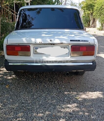 LADA (VAZ) 2107-2
