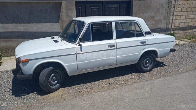 LADA (VAZ) 2106-4
