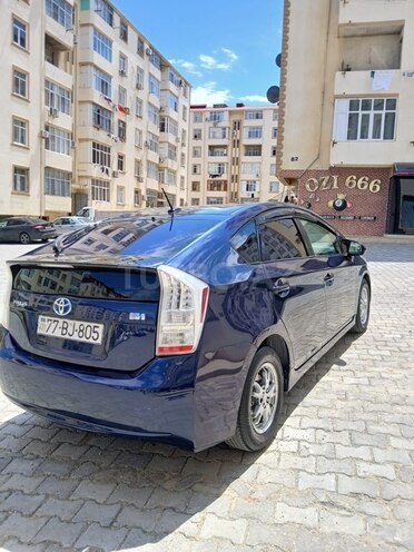 Toyota Prius-16