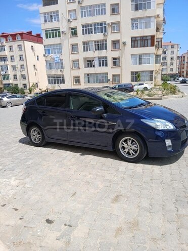 Toyota Prius-4