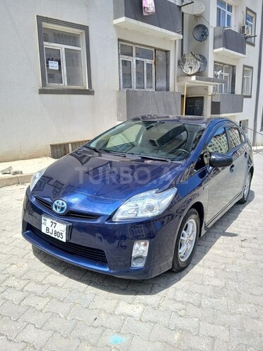 Toyota Prius-5