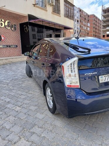 Toyota Prius-15