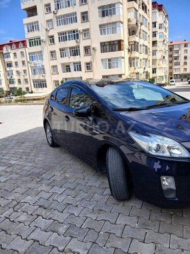 Toyota Prius-7