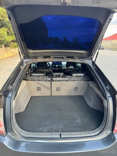 Toyota Prius-12