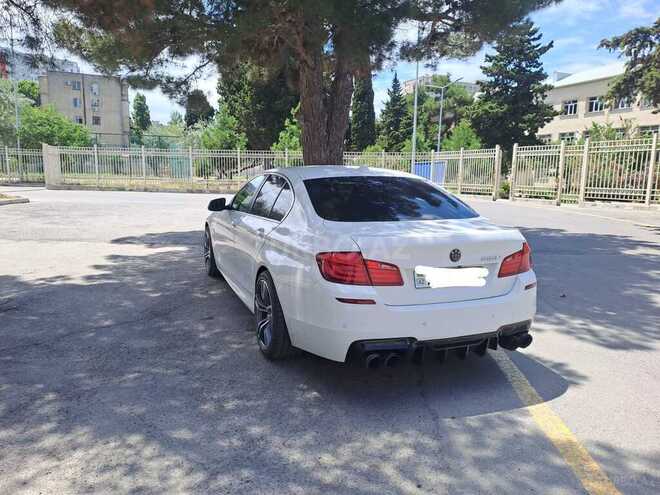 BMW 528-2