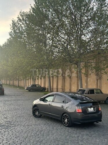 Toyota Prius-17