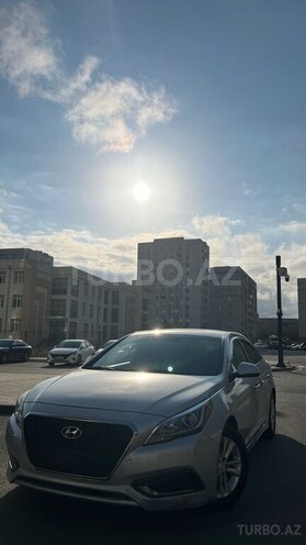 Hyundai Sonata-2