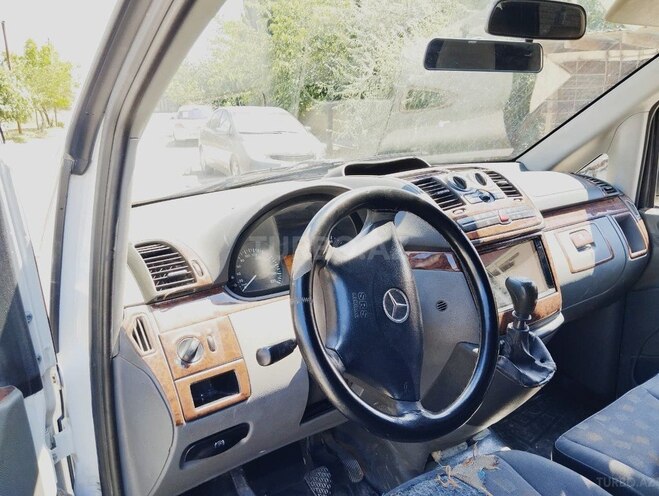 Mercedes Vito 111 CDI-11