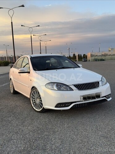 Daewoo Gentra-1