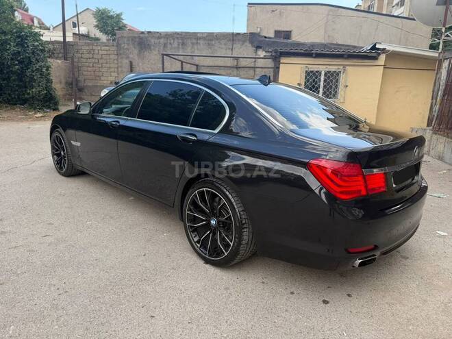 BMW 750-4