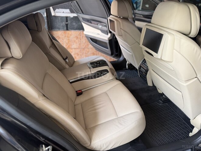 BMW 750-11