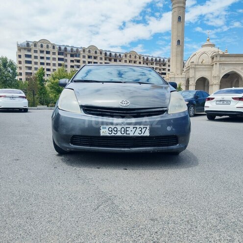 Toyota Prius-1