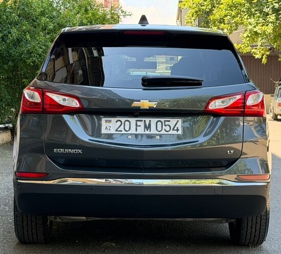 Chevrolet Equinox-5