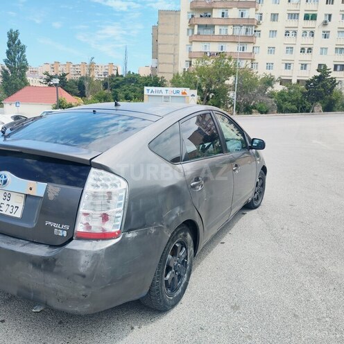 Toyota Prius-6