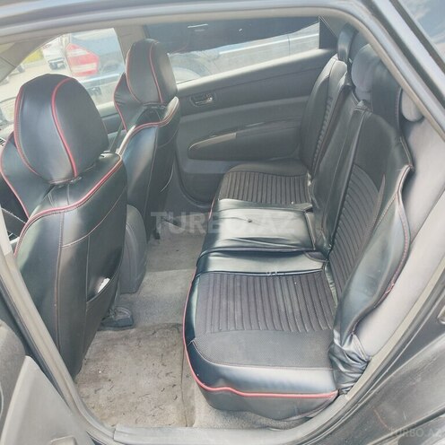 Toyota Prius-7