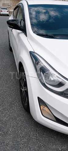 Hyundai Elantra-9