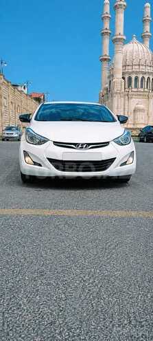 Hyundai Elantra-7