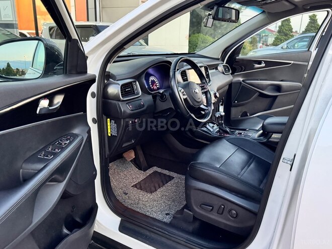 Kia Sorento-19