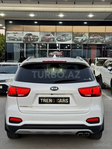 Kia Sorento-16