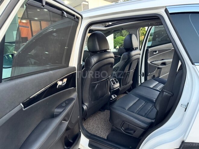 Kia Sorento-28