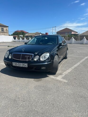 Mercedes E 240-2
