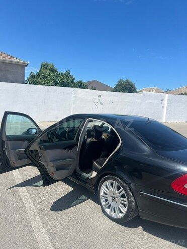 Mercedes E 240-14