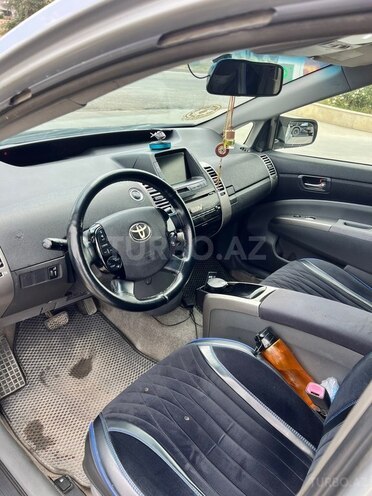 Toyota Prius-10