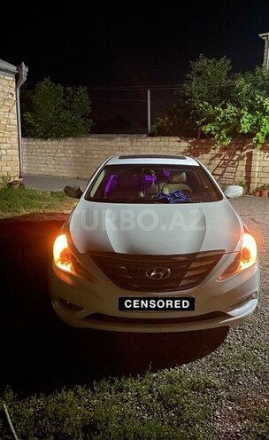 Hyundai Sonata-5